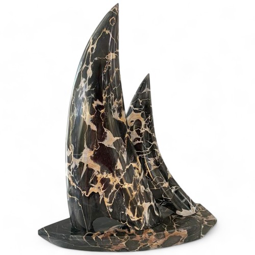 Sailboat scultura aus portoro - aus,
